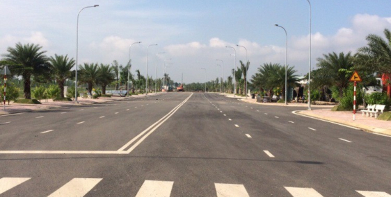 Cần tiền bán gấp nền đất 2.650ty dt 80m2 trong kdc Điền Phúc Thành.