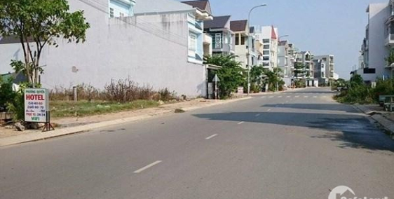 Tôi bán nền đất mặt tiền đường đẹp gần bệnh viện Chợ Rẫy 2, dt 5x18m chỉ 950tr