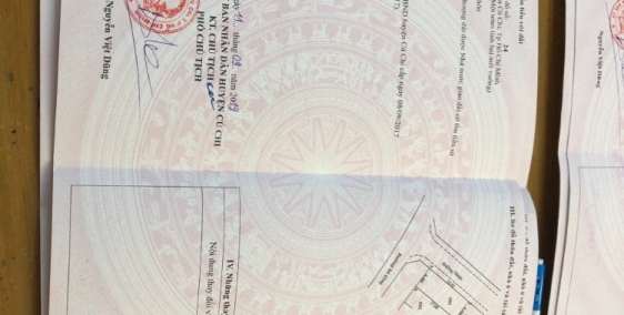 Đất nèn đối diện trường cấp 3 Tân Thông Hội