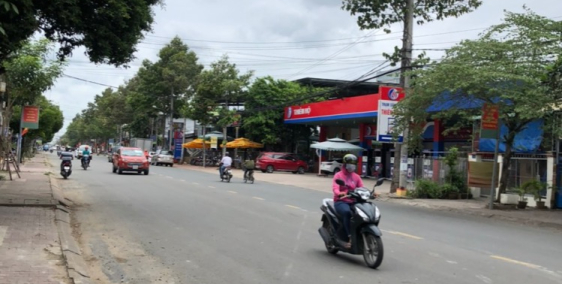 Bán đất mặt tiền hẻm đường Lê Văn Phẩm