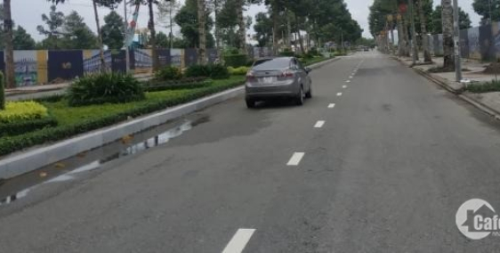 Nền đã có sổ diện tích 96.8m2, lộ giới 25m, chiết khấu 4%