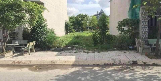 Chỉ với 450 triệu sở hữu ngay lô đất nằm ngay mặt tiền đường