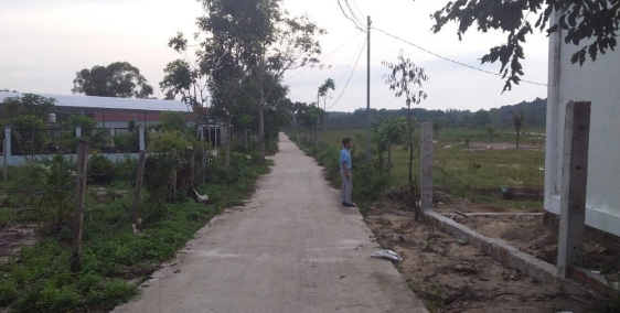 Cần bán gấp 1công đất cách đường dương đông đi bãi thơm 1km,phú quốc