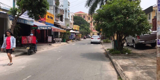 Bán đất góc 2 mặt hẻm nhựa 8m đường Nguyễn Hữu Tiến, DT 5m x 11m. Giá 5.5 tỷ.