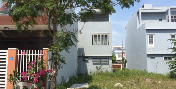 Cần bán gấp lô đất thổ cư đường Ngô Chí Quốc, shr, xd tự do