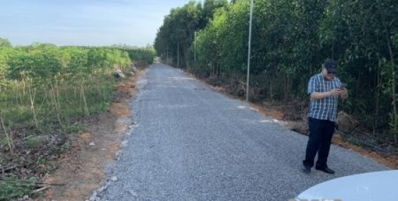 Bán dự án 1,4 mẫu,có sẵn 3 con đường 6m,khu dân cư,view sông,thích hợp phân lô