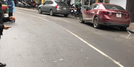 Tôi có nhà ở Hoàng Cầu 60m2x6 tâng lô góc mặt tiền 6m 60tr/tháng