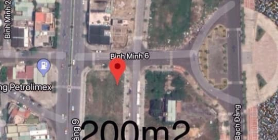 Cho thuê mặt tiền Trần Văn Trứ song song đường 2/9. View sông Hàn LH 0905920910