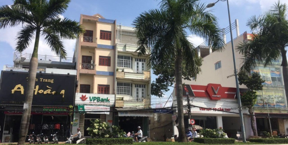 Cho thuê  nhà mặt tiền đường 3/2, Ninh Kiều - 35 triệu/tháng