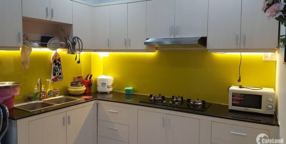 Cần cho thuê nhà nguyên căn hẻm 448 đường Nguyễn Tất Thành Q4. DTSD: 88m2. Chỉ 1