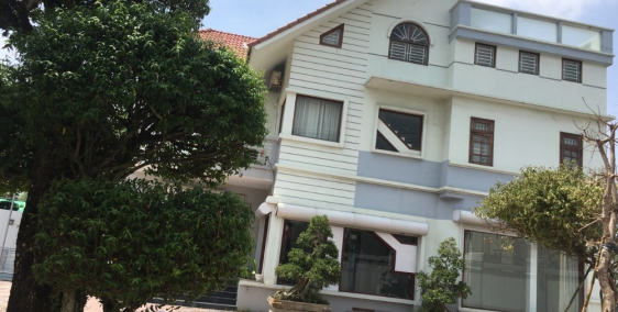 Nhà 2 mặt tiền Nguyễn Duy Trinh, Q.9 cần cho thuê 617m2