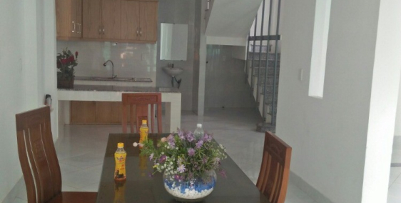 Cho thuê nhà 1 trệt 2 lầu HXH đường số 12, P. Tam Bình, Q. Thủ Đức. DT  86m2,