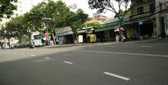 Cho thuê nguyên căn góc 2 mặt tiền đường Hoàng Hoa Thám, P2