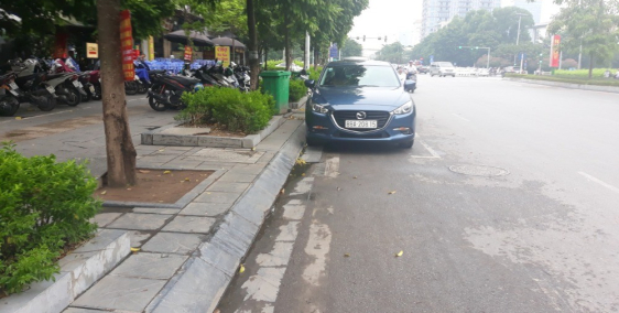 cho thuê nhà 3 tầng ở đủ đồ đẹp giá rẻ ,cần gia đình ở và giữ đồ