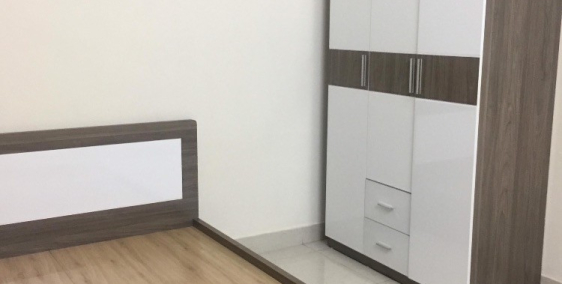 Cho thuê nhà riêng Ngọc Thuỵ 45m2, 3 tầng. Giá 6tr LH 0868359997