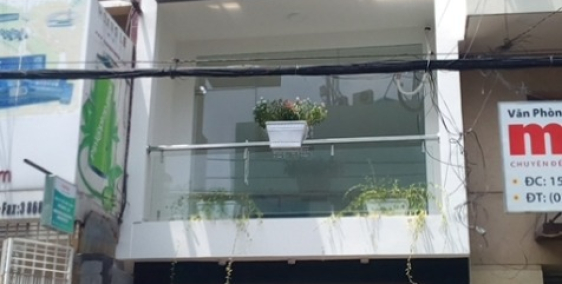 Cần bán nhà mặt tiền đường Hồ Bá Kiện vị trí cực đẹp