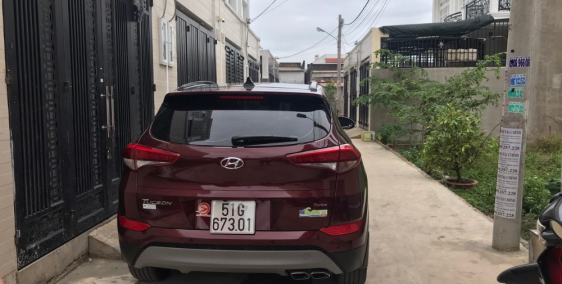 Cho thuê nhà 3 tầng + sân thượng HXH 652 Quốc Lộ 13, P. Hiệp Bình Phước