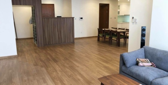 Cần bán gấp căn hộ 2 PN Eco Green giá 1.8 tỷ