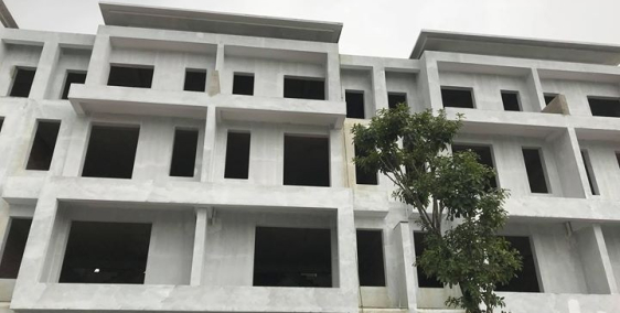 "Nhà Mặt phố đẹp long lanh, 130m2 chỉ 7,3 tỷ