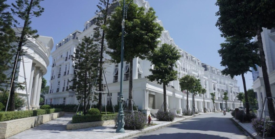 cần tiền bán gấp biệt thự louis city đại mỗ dt 200m2