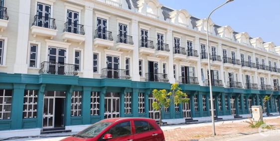 Nhà phố thương mại sát Vincom+ Uông Bí, vị trí kim cương chỉ 3,8 tỷ/căn