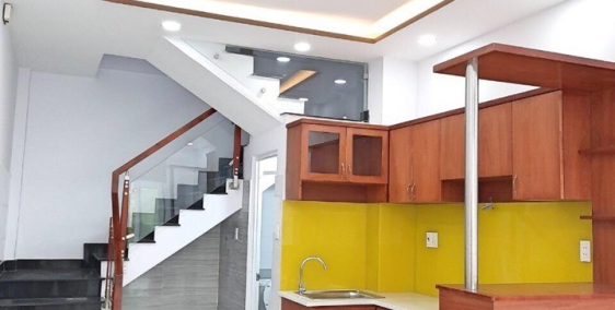 Cần bán gấp nhà đẹp như tranh, 3,5x10m, Âu Cơ,2 lầu giá chỉ 3,85 tỷ.