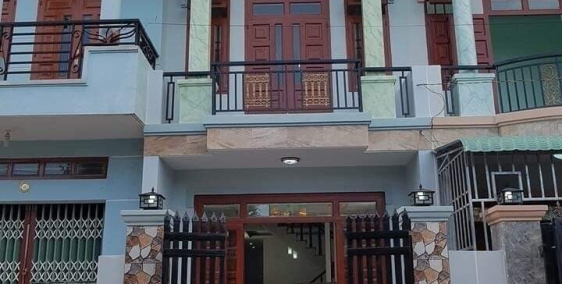 bán căn nhà mặt tiền đường DH 749A