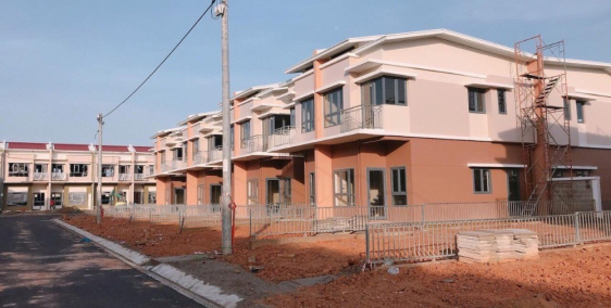 Nhà liền thổ xây sẵn theo phong cách Singapore tại KCN Mỹ Phước ,ĐH Việt Đức,