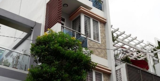 Cần Bán gấp nhà mặt tiền Huỳnh Đình Hai, Phường 14, Quận bình thạnh