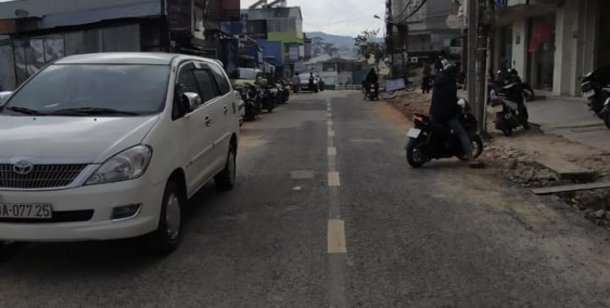 Cần bán Khách Sạn Đường Nguyễn Chí Thanh- Phường 1- Tp.Đà Lạt