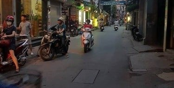 Cần bán nhà đẹp phố hoàng mai+trương định 42mx2t=2 tỷ