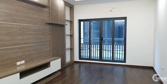 Bán nhà Mặt phố Bạch Đằng giá 7.4 tỷ, 51mx5T, MT 5m, KD tốt