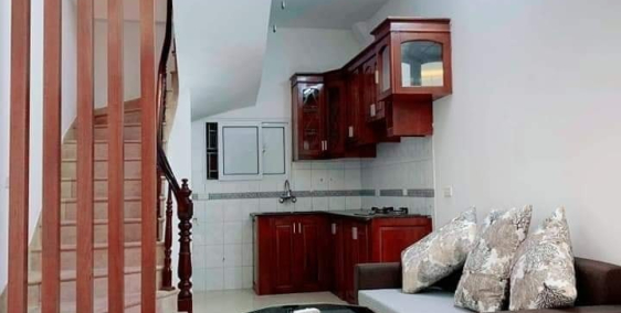 Cần bán nhà đẹp ôtô phố nguyễn chính 33mx6T=2,9 tỷ