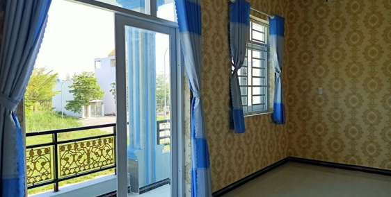 Nhà BC 100m 3pn shr giá 1.4 tỷ chính chủ 100% lh 0936450453