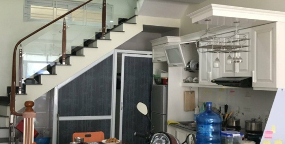 Bán nhà 4 tầng phố Văn Cao, ô tô đỗ cửa.