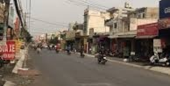 Bán nhà 2 lầu ngay gần mặt tiền Hùng Vương, đối diện chợ Long Thọ