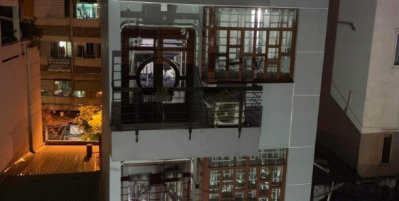 Bán nhanh nhà 40m2 5 tầng hẻm thông 79 Bùi Thị Xuân, Quận 1