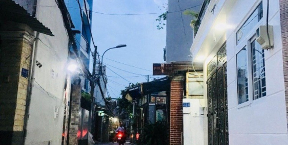 Nhà Q1, 4PN, 3.85 tỷ, không thể rẻ hơn.