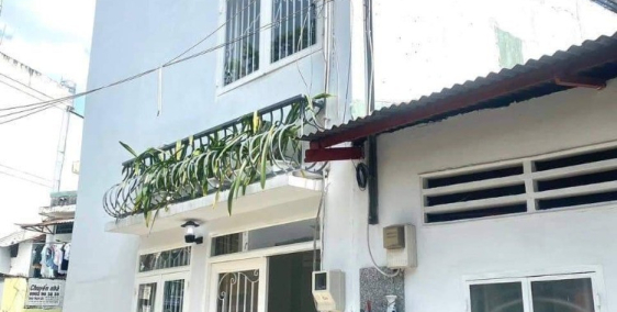 Đi nước ngoài nên cần bán nhà đường Nguyễn Văn Nghi, Quận Gò Vấp