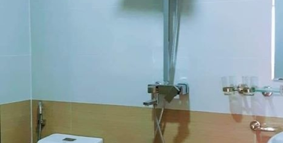 NHÀ MẶT PHỐ VĨNH PHÚC CẦN BÁN GẤP, 33M2, 5 TẦNG, CHỈ 3 TỶ LH: 0973.052.89