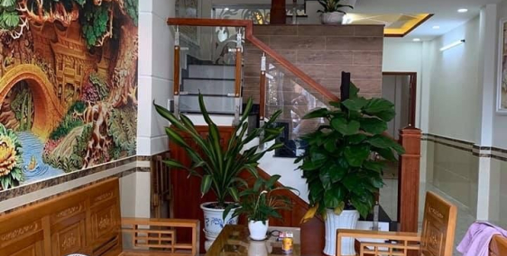 Bán nhà dĩ an, Nhà 2 lầu 1 trệt đẹp như biệt thư, nhà gần chợ đông hòa dĩ an