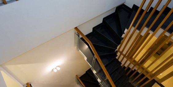 BÁN NHÀ ĐẸP.CHỈ 1 CĂN DUY NHẤT. NGÕ THÔNG TỨ TUNG, CHỈ 15M RA Ô CHỢ DỪA, XÃ ĐÀN,