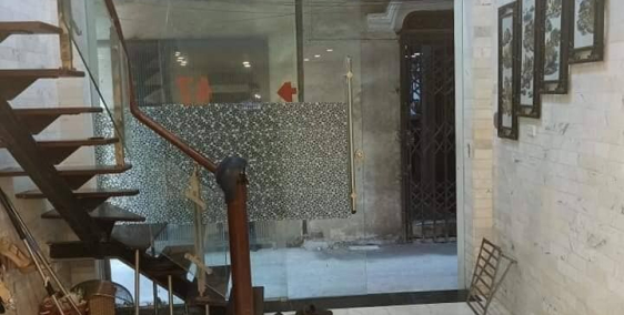 Bán nhà Lê Duẩn, lô góc, gần công viên, oto tránh cách 20m.