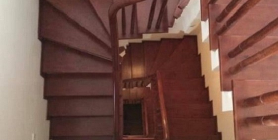 Bán Cực Gấp Nhà Hồ Hoàng Cầu Lô Góc 44m Chỉ 3 Tỷ 1 Cách Mặt Phố 30m