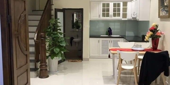 Nhà đẹp đóng tết Đống Đa – Phân lô – oto đỗ cổng – 3 mặt thoáng