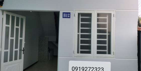 Bán gấp dãy nhà trọ mới xây nằm trên Quốc Lộ 1A cách chợ Bình chánh 800m