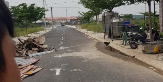 Bán đất xây trọ DT 200m2, thổ cư 100%,giá 1 tỷ 4 ngay khu công nghiệp,MT TL8