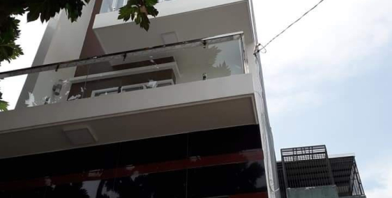 Chính chủ cần tiền bán gấp nhà ngay gần PHAN VĂN HỚN