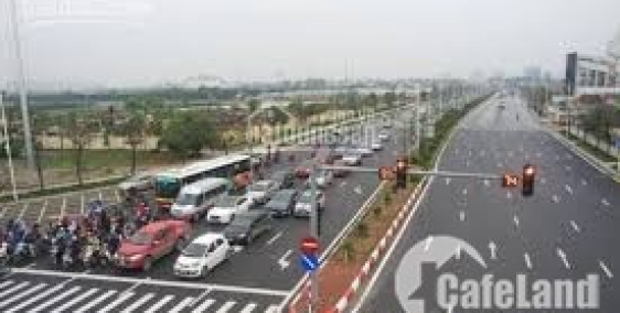 Mảnh đất Sài Đồng DT 30m Mt 3.78m ngõ oto vào giá chỉ 1,25tỷ