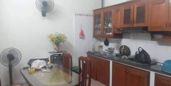 Bán nhà Phố Ngô Gia Tự, Long Biên, 3 tầng, 46m, giá 2.9 tỷ, Lh 0382338939